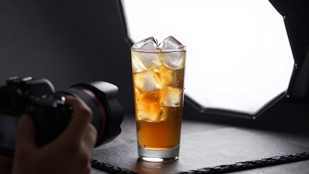 Artificial Ice and Props in Food Photography: Realistic Substitutes for Shoots