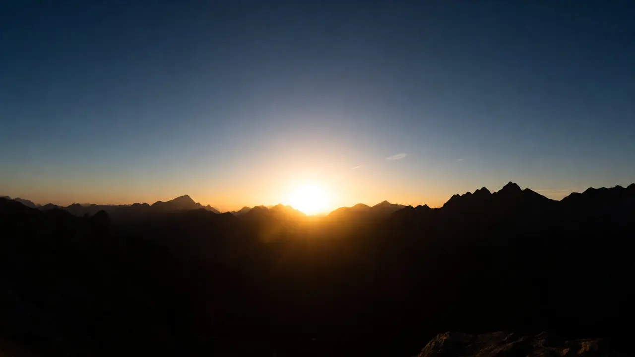 Mountain sunset landscape with balanced exposure using a reverse filter