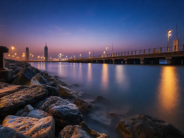 Long Exposure Water at Night: Capturing Piers, Harbors, and Light Trails